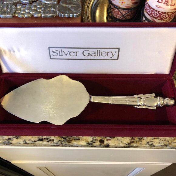NWT GODINGER Silver Gallery Collectible Nutcracker Toy Soldier Pie/Cake Server - Picture 6 of 8